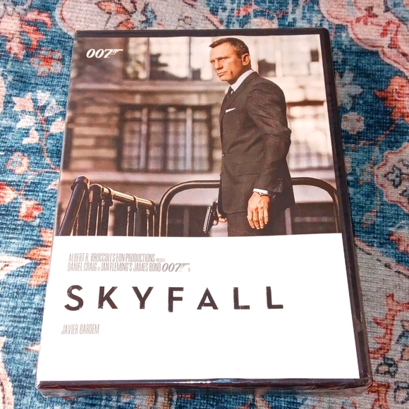 Sky fall DVD - Picture 1 of 3